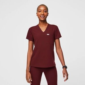 Women Figs Catarina One-Pocket Scrub Top™ (Burgundy)